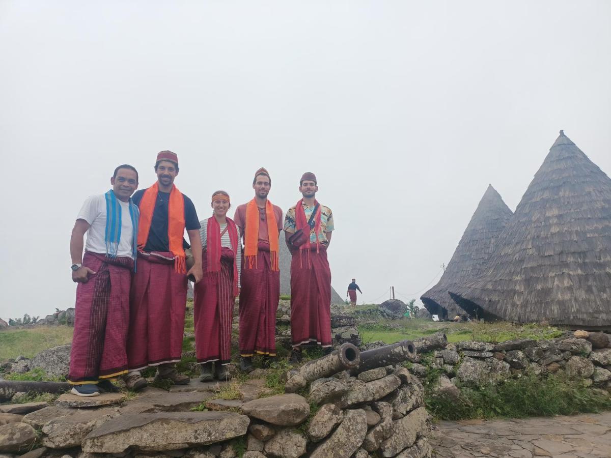 Chacha Homestay & Dormitory Ruteng Dış mekan fotoğraf